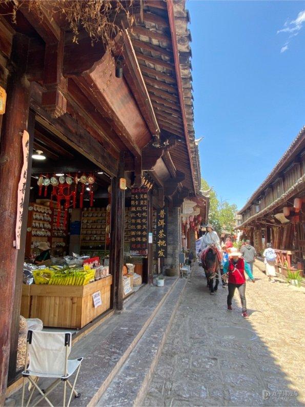蛇年十月份早上六点多出生的人怎么样？游戏画面