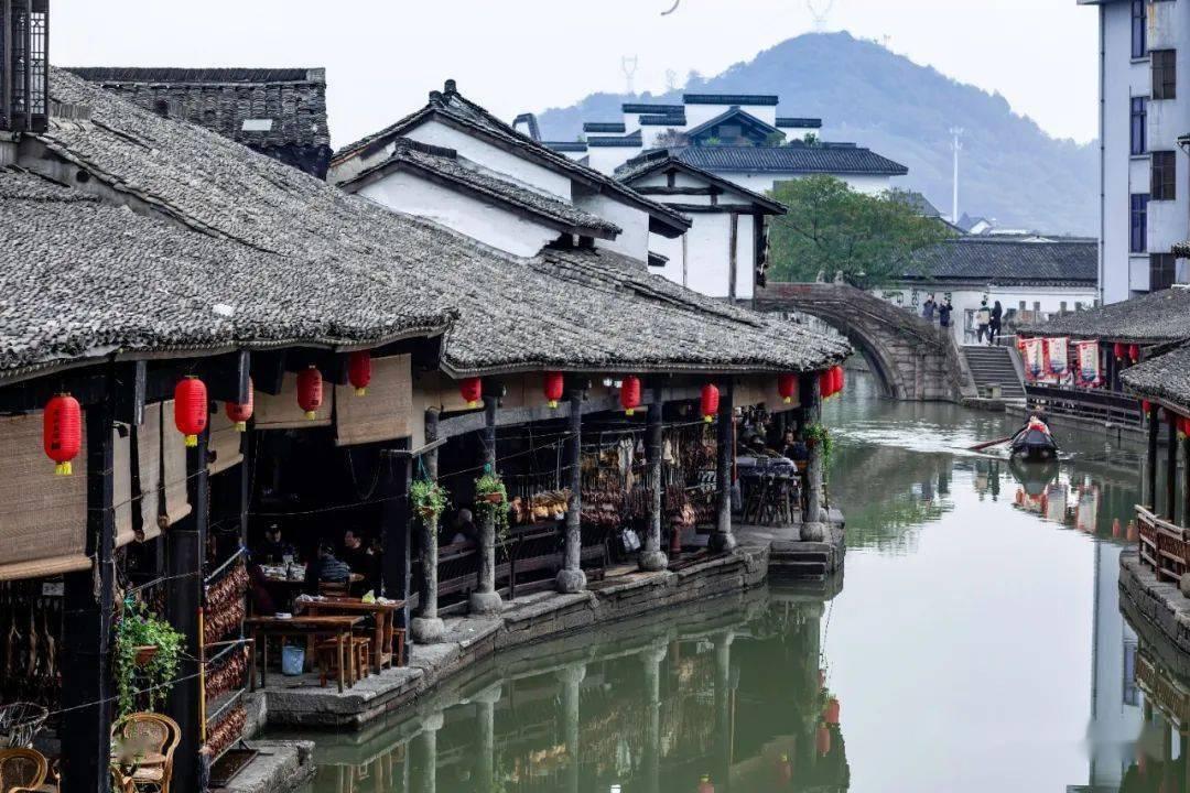 出租车资格证多久一审游戏画面